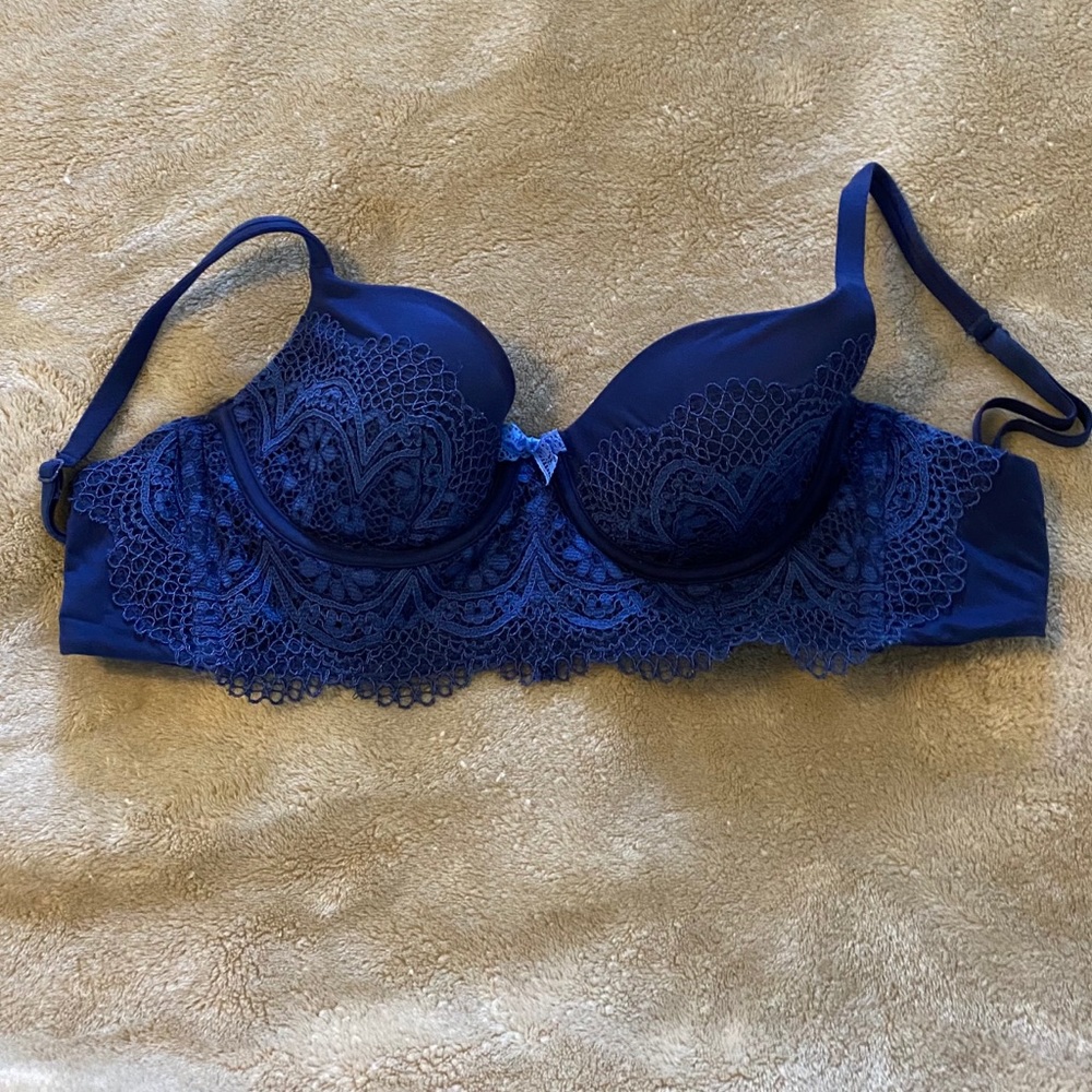 Victoria’s Secret Demi Bra